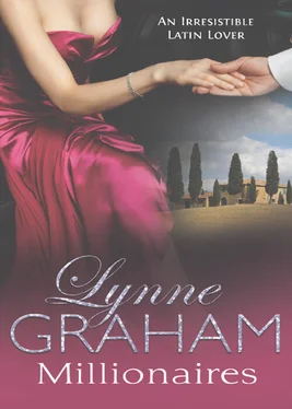 LYNNE GRAHAM Millionaires: Rafaello's Mistress / Damiano's Return / Contract Baby обложка книги