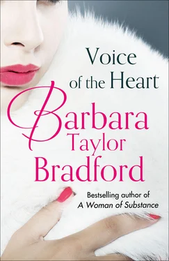 Barbara Taylor Bradford Voice of the Heart обложка книги