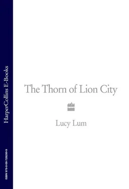 Lucy Lum The Thorn of Lion City: A Memoir обложка книги