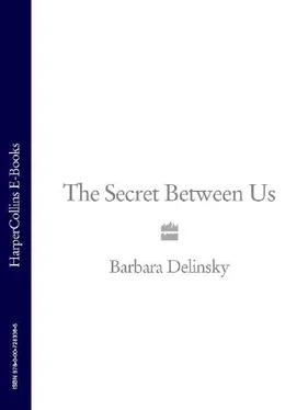 Barbara Delinsky The Secret Between Us обложка книги