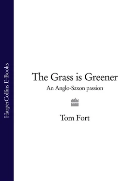 Tom Fort The Grass is Greener: An Anglo-Saxon Passion обложка книги