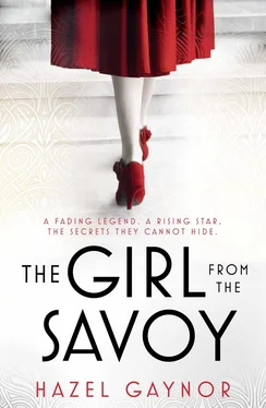 Hazel Gaynor The Girl From The Savoy обложка книги