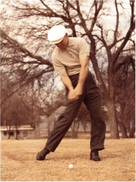 PREFACE Like many golfers I have always enjoyed reading instructional books - фото 1
