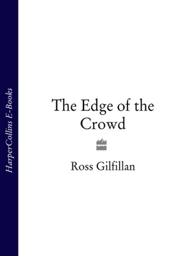 Ross Gilfillan The Edge of the Crowd обложка книги