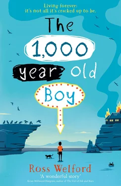 Ross Welford The 1,000-year-old Boy обложка книги