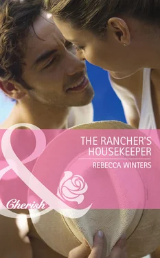 Rebecca Winters The Rancher's Housekeeper обложка книги