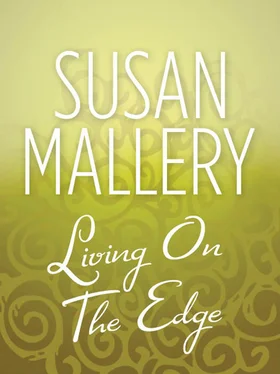 Susan Mallery Living On The Edge обложка книги