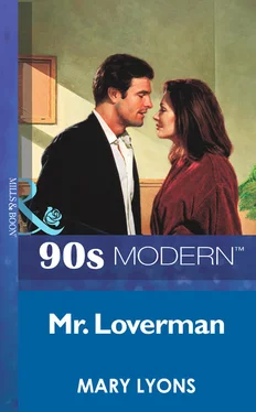 Mary Lyons Mr. Loverman обложка книги