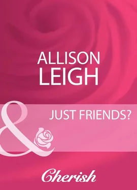 Allison Leigh Just Friends? обложка книги