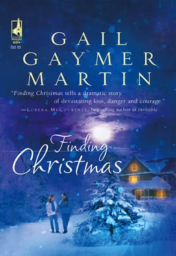 Gail Martin Finding Christmas обложка книги