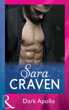 Sara Craven Dark Apollo обложка книги