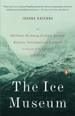 Joanna Kavenna The Ice Museum: In Search of the Lost Land of Thule обложка книги