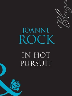 Joanne Rock In Hot Pursuit обложка книги