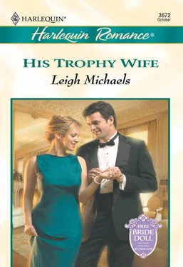 Leigh Michaels His Trophy Wife обложка книги