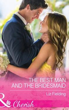 Liz Fielding The Best Man And The Bridesmaid обложка книги