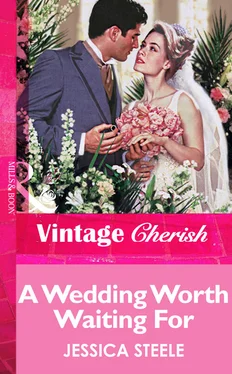 Jessica Steele A Wedding Worth Waiting For обложка книги