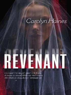 Carolyn Haines Revenant обложка книги