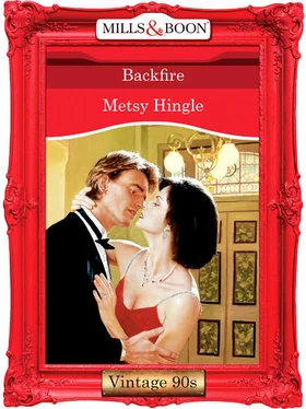 Metsy Hingle Backfire обложка книги