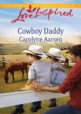 Carolyne Aarsen Cowboy Daddy обложка книги