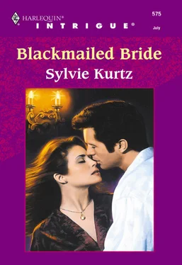 Sylvie Kurtz Blackmailed Bride обложка книги