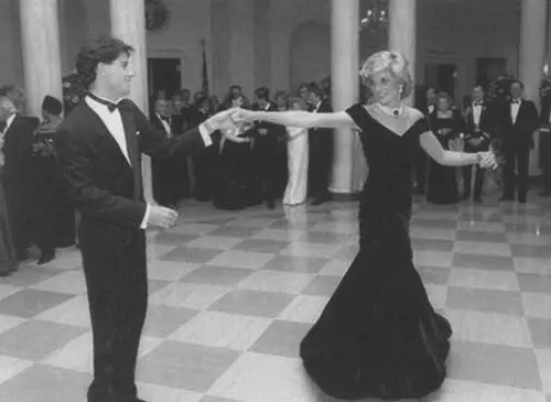 Танец принцессы Дианы и Джона Траволты Вашингтон Белый дом Ноябрь 1985 г - фото 18