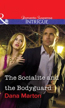 Dana Marton The Socialite and the Bodyguard обложка книги
