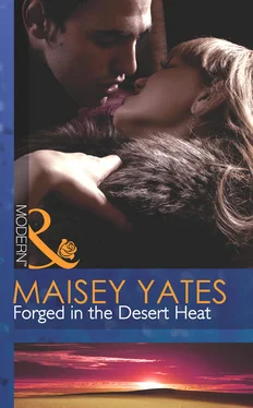 Maisey Yates Forged in the Desert Heat обложка книги
