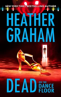 Heather Graham Dead On The Dance Floor обложка книги
