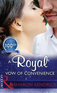 Sharon Kendrik A Royal Vow Of Convenience: The steamy new romance from a multi-million selling author обложка книги