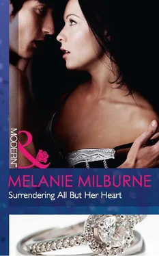 MELANIE MILBURNE Surrendering All But Her Heart обложка книги