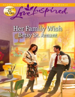 Betsy Amant Her Family Wish обложка книги