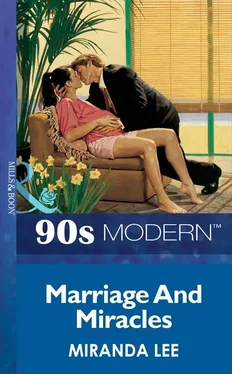 Miranda Lee Marriage And Miracles обложка книги