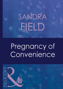 Sandra Field Pregnancy Of Convenience обложка книги