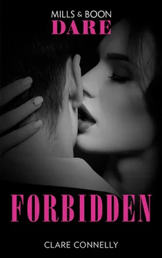Clare Connelly Forbidden: A free sexy read from the author of Off Limits. For fans of Fifty shades Freed обложка книги