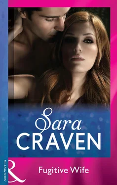 Sara Craven Fugitive Wife обложка книги