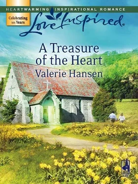 Valerie Hansen A Treasure of the Heart обложка книги