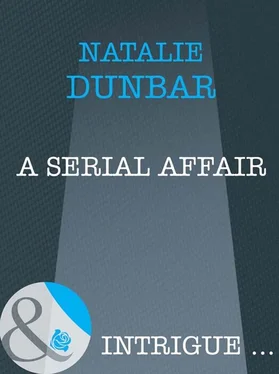 Natalie Dunbar A Serial Affair обложка книги