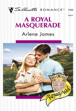 Arlene James A Royal Masquerade обложка книги