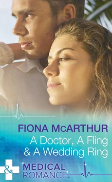 Fiona McArthur A Doctor, A Fling & A Wedding Ring обложка книги