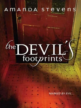 Amanda Stevens The Devil's Footprints обложка книги