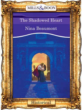 Nina Beaumont The Shadowed Heart обложка книги