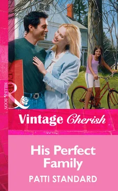 Patti Standard His Perfect Family обложка книги