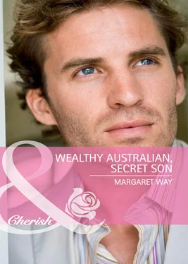 Margaret Way Wealthy Australian, Secret Son обложка книги