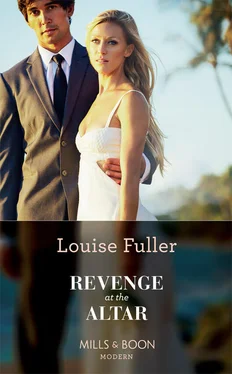 Louise Fuller Revenge At The Altar обложка книги