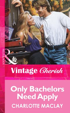 Charlotte Maclay Only Bachelors Need Apply обложка книги