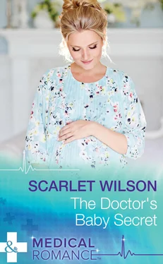 Scarlet Wilson The Doctor's Baby Secret обложка книги