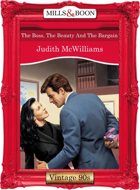 Judith McWilliams The Boss, The Beauty And The Bargain обложка книги