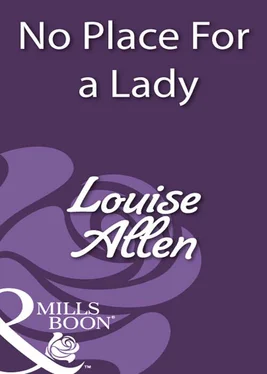 Louise Allen No Place For a Lady обложка книги