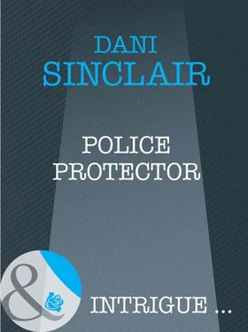 Dani Sinclair Police Protector обложка книги