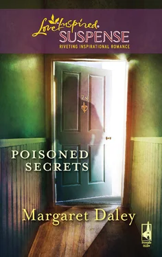 Margaret Daley Poisoned Secrets обложка книги